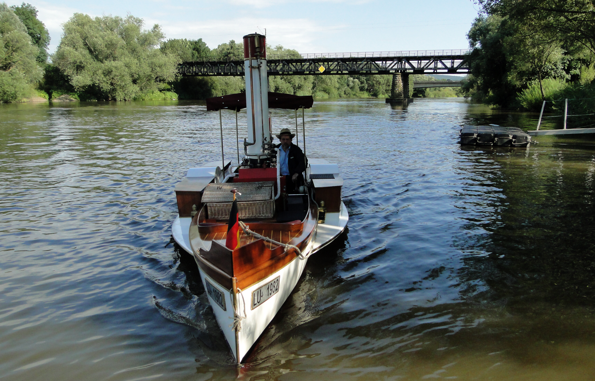 schiffbare gewasser flusse kanale wasserwege und seen in deutschland weser sudlich mlk minden fulda und werra waterways